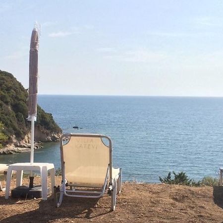 Katevi Luxury Seafront Villa Ierissos Exterior photo