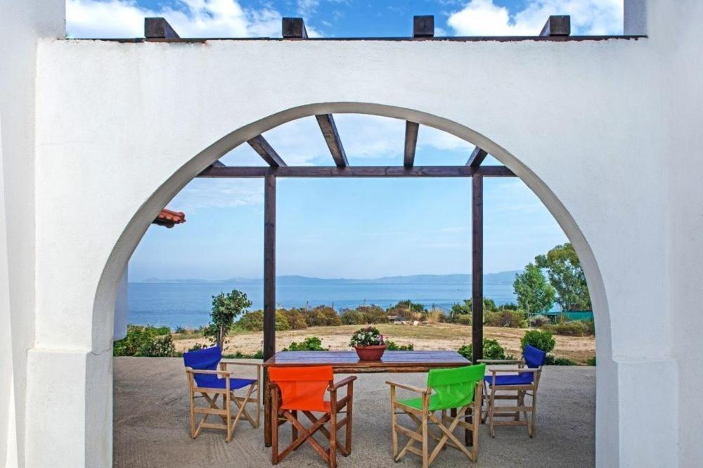 Katevi Luxury Seafront Villa Ierissos Exterior photo