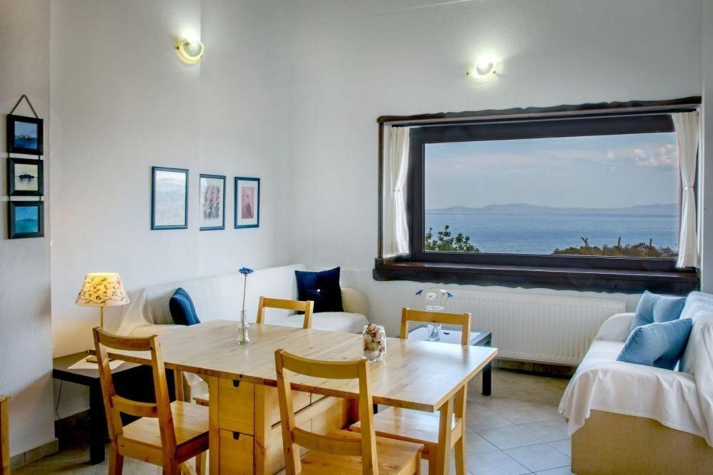 Katevi Luxury Seafront Villa Ierissos Exterior photo