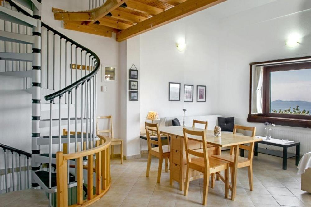 Katevi Luxury Seafront Villa Ierissos Exterior photo