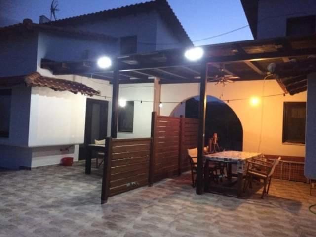 Katevi Luxury Seafront Villa Ierissos Exterior photo